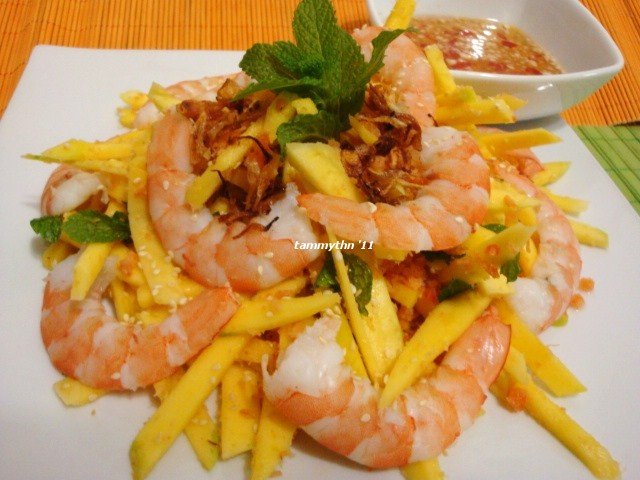 Nộm xoài chua ngọt