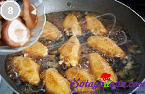 Nóng hổi cánh gà sốt nấm ngon cơm