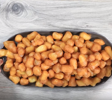 Nui chiên trứng nhanh gọn, thơm nức cho bữa sáng hứng khởi