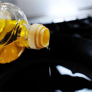 Cách làm nui đùi gà sốt chua ngọt