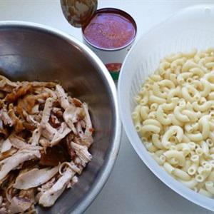 Cách làm nui gà sốt cà chua