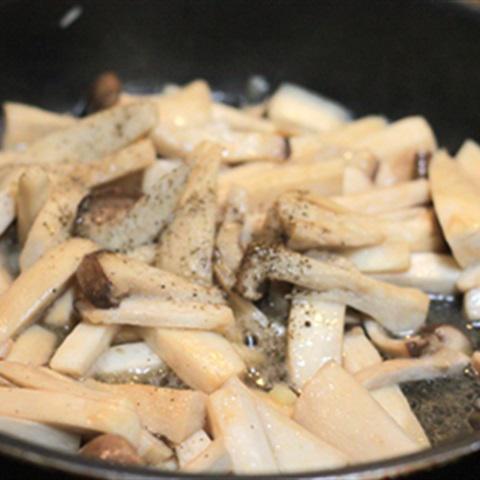 Cách làm nui gạo nấu chay