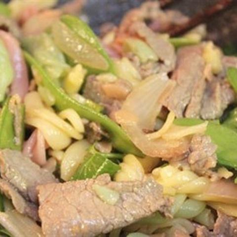 Cách làm nui gạo xào thịt bò