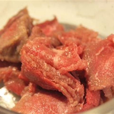 Cách làm nui gạo xào thịt bò