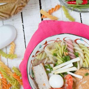 Cách làm nui ngũ sắc nấu tôm