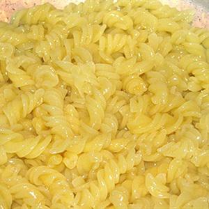 Cách làm nui trộn bơ