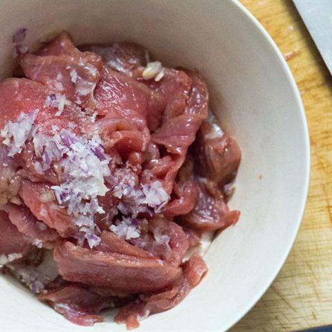 Cách làm nui xào bò