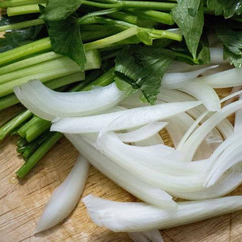 Cách làm nui xào bò