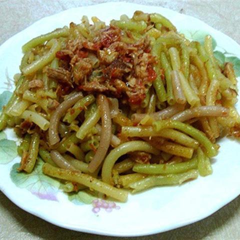 Cách làm nui xào cá ngừ