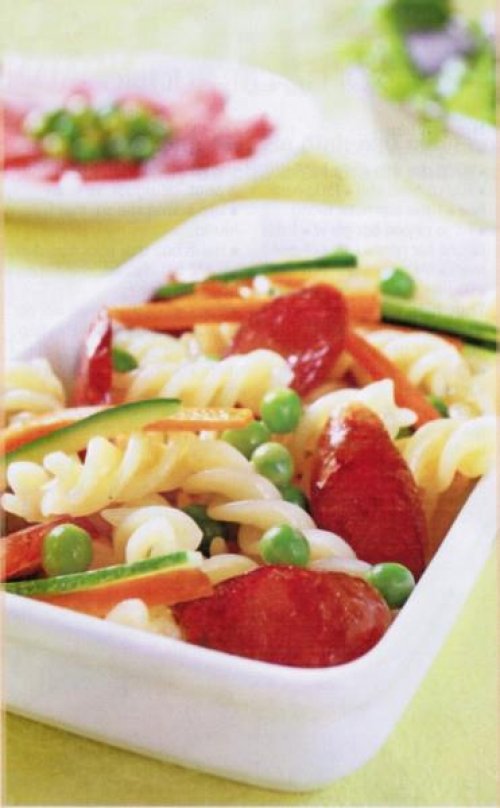 Nui xào lạp xưởng