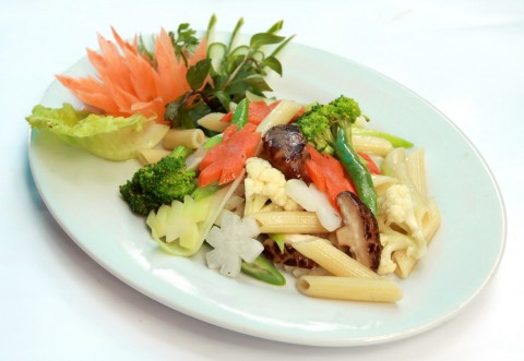 Nui xào thập cẩm