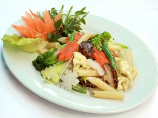 Nui xào thập cẩm