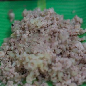 Cách làm nui xào thịt heo