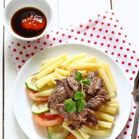 Cách làm nui xào với thịt bò