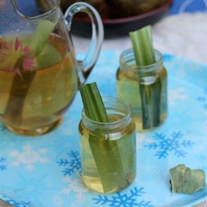 Cách nấu nước atiso lá dứa