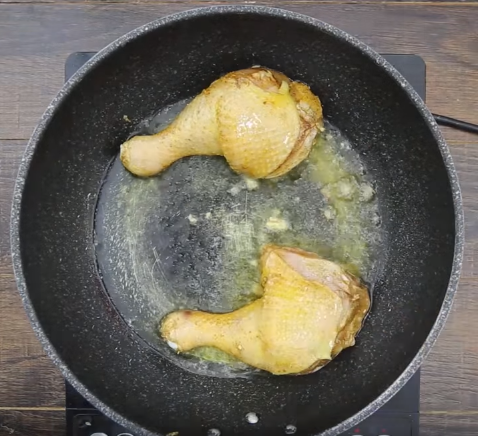 Nước cà chua bi ngâm ô mai mơ chua ngọt