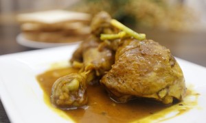 Nước cà chua bi ngâm ô mai mơ chua ngọt