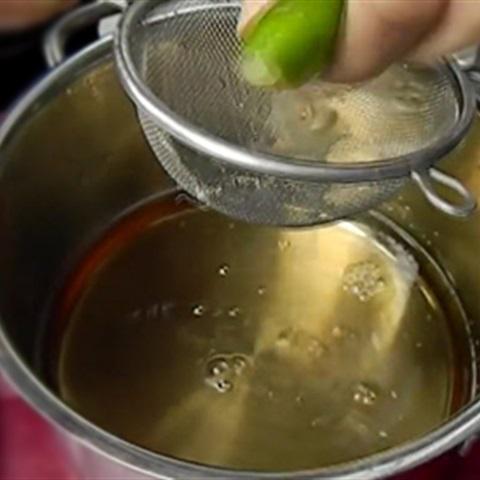 Cách làm nước chấm nem