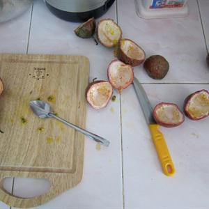 Cách làm nước chanh dây ép