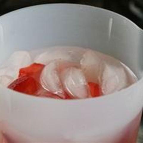 Cách làm nước chanh vàng dâu tây