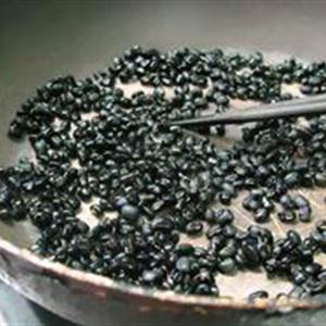 Cách nấu nước đậu đen rang giảm cân