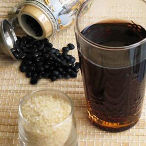 Cách nấu nước đậu đen rang giảm cân