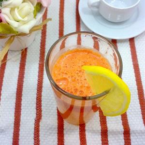 Cách làm nước ép cà rốt táo