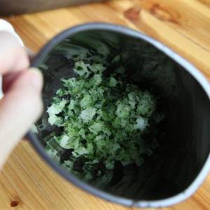 Cách làm nước ép dưa leo và lê