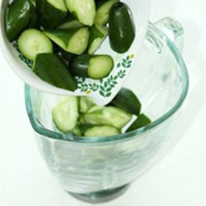 Cách làm nước ép lê dưa leo