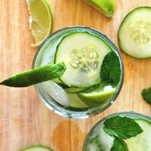 Cách làm nước ép lê dưa leo