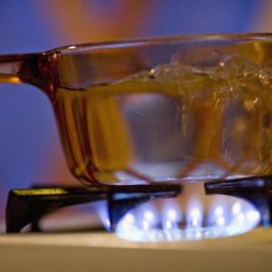 Cách làm nước ép lê gừng