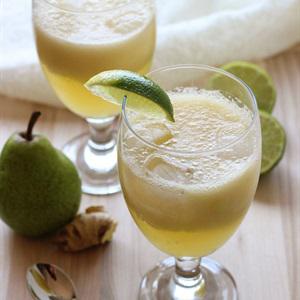 Cách làm nước ép lê gừng