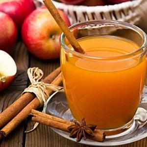 Cách làm nước ép táo bằng máy xay sinh tố