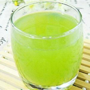 Cách làm nước ép táo cần tây