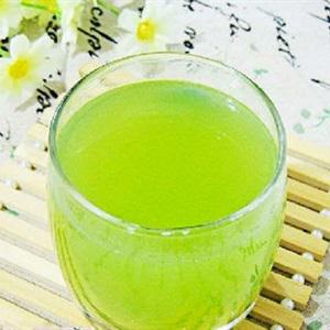 Cách làm nước ép táo cần tây