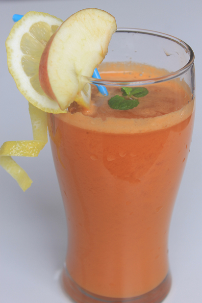 Nước ép táo và cà-rốt