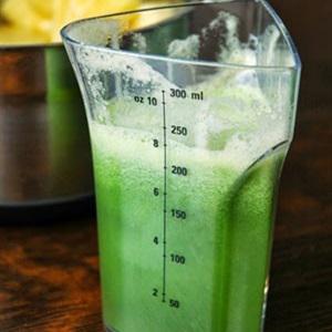 Cách làm nước ép thơm và dưa leo