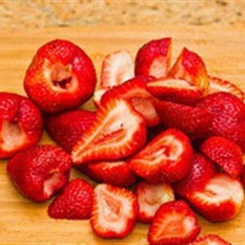 Cách làm nước sốt dâu tây