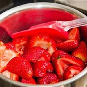 Cách làm nước sốt dâu tây