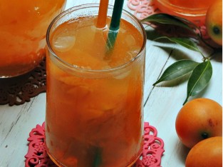 Nước thanh trà giải nhiệt