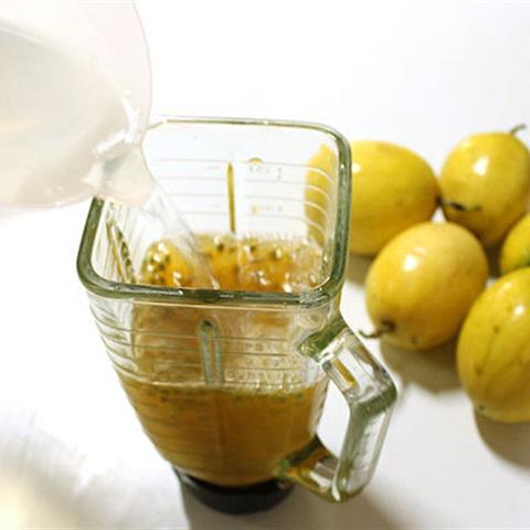 Cách làm nước uống chanh dây