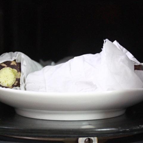 Cách nướng khoai lang bằng lò vi sóng