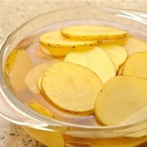 Cách làm nướng khoai tây bằng lò vi sóng