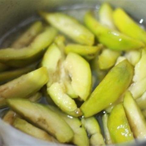 Cách làm ô mai cóc xào gừng