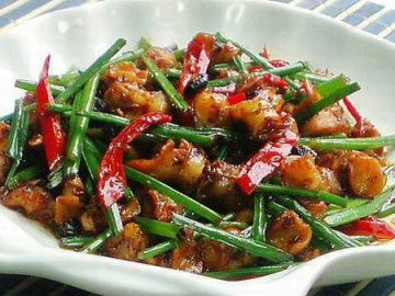 Ốc bươu xào satế