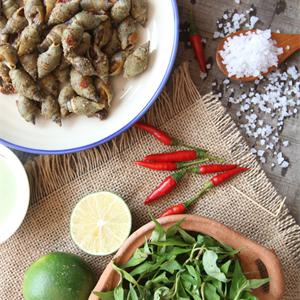 Cách làm ốc cà na rang muối ớt