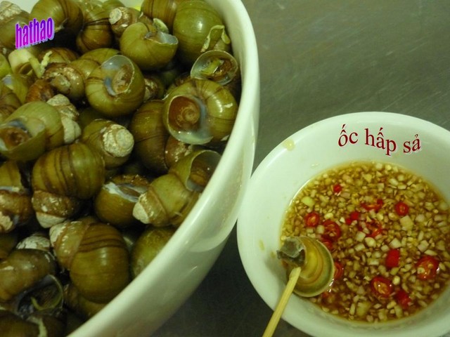 Ốc gạo hấp sả