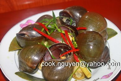 Ốc hấp lá chanh