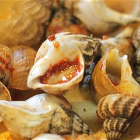Cách làm ốc hương bông nướng muối ớt