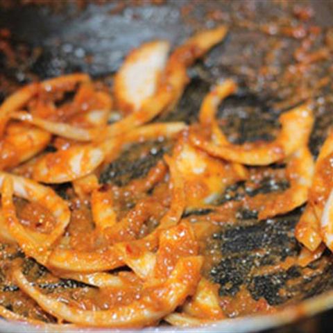 Cách làm ốc hương xào tương X.O